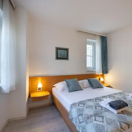Fontana Bed & Breakfast *